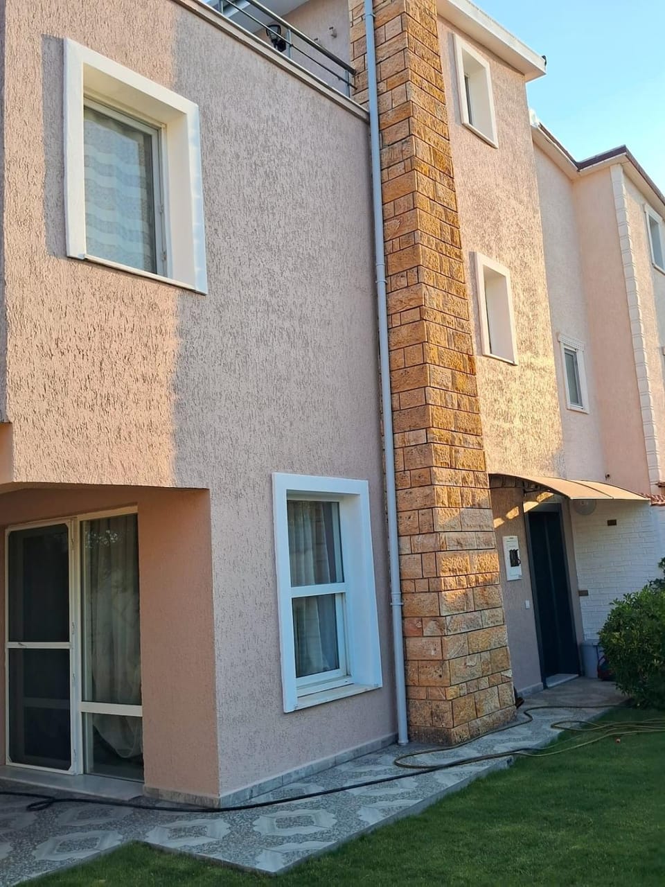 Sea View Villa w Garden 50m to Sarımsaklı Beach Apartment in İzmir Province