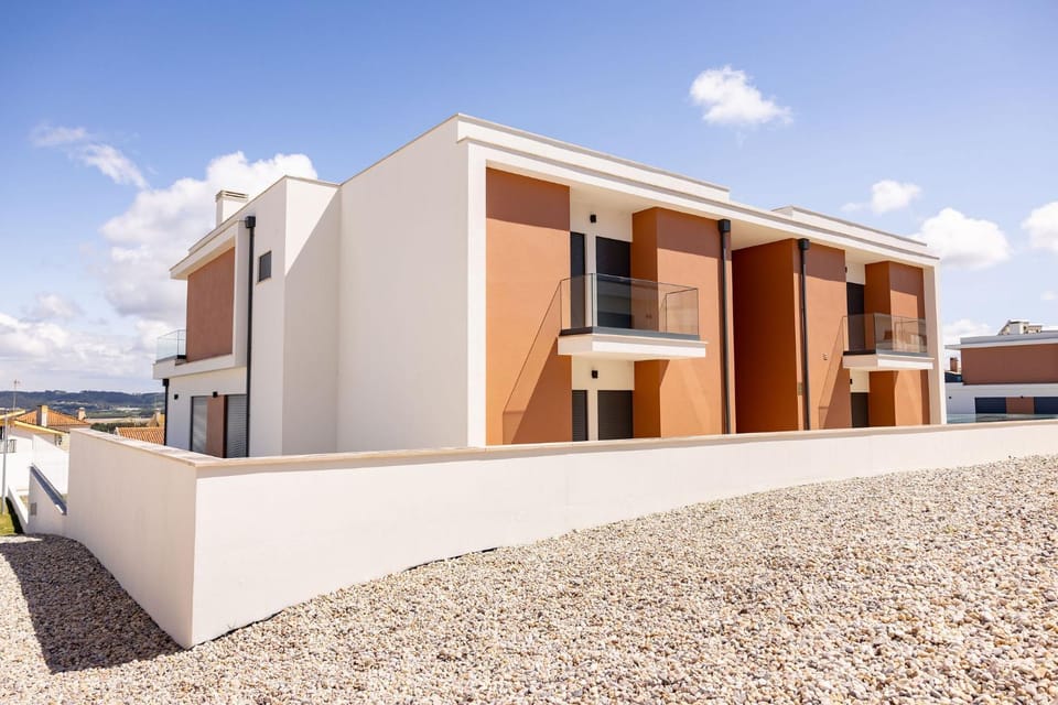 Property building, Facade/entrance, Off site