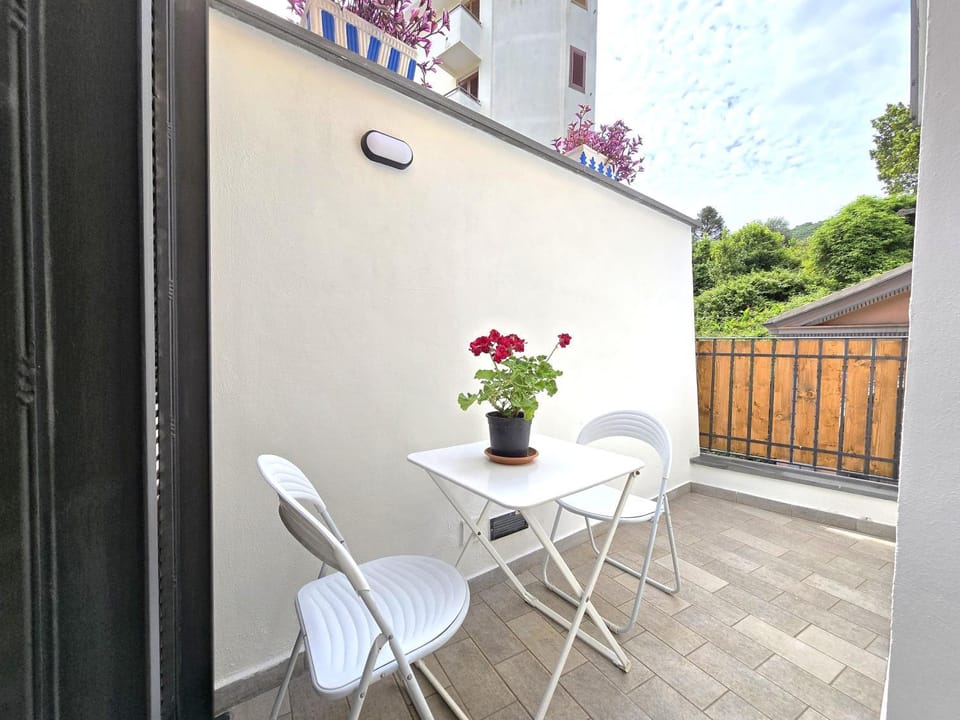 Patio, Day, View (from property/room), Balcony/Terrace