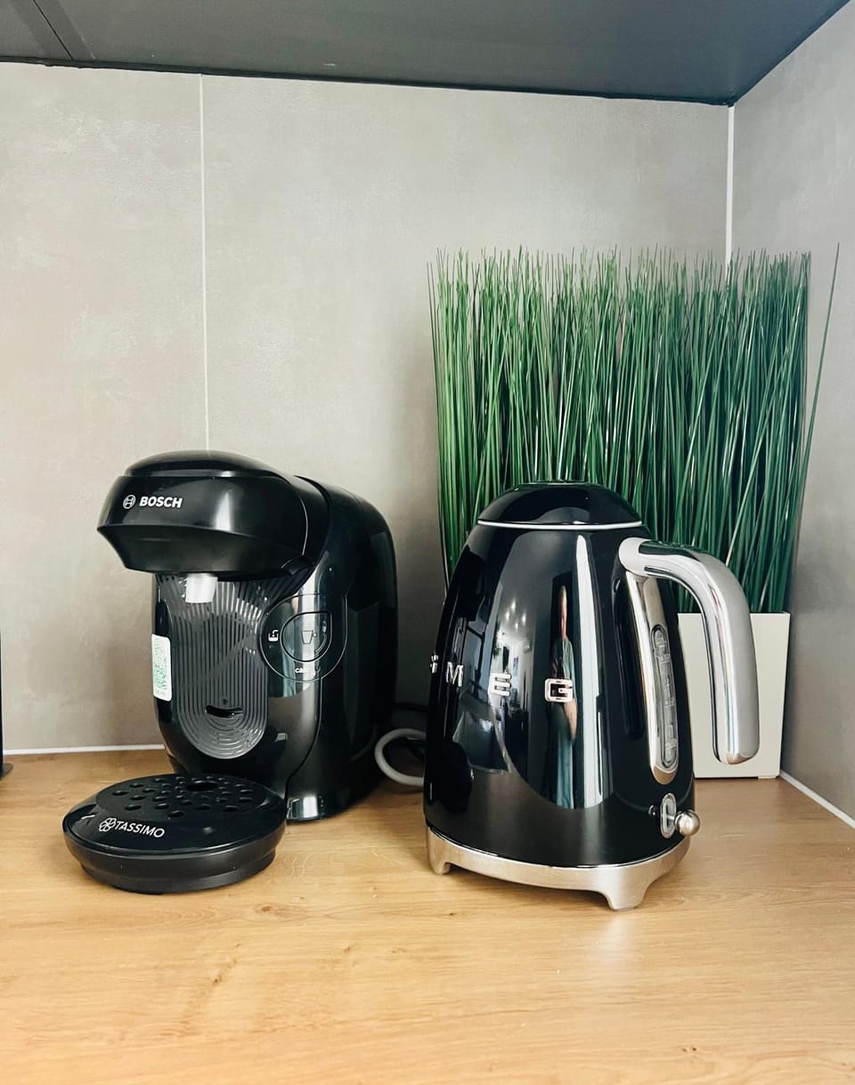 Coffee/tea facilities, Kitchen or kitchenette