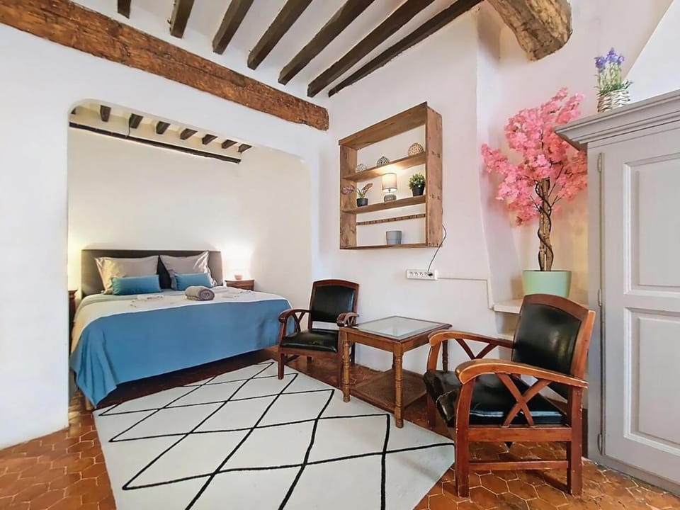 Living room, Bedroom