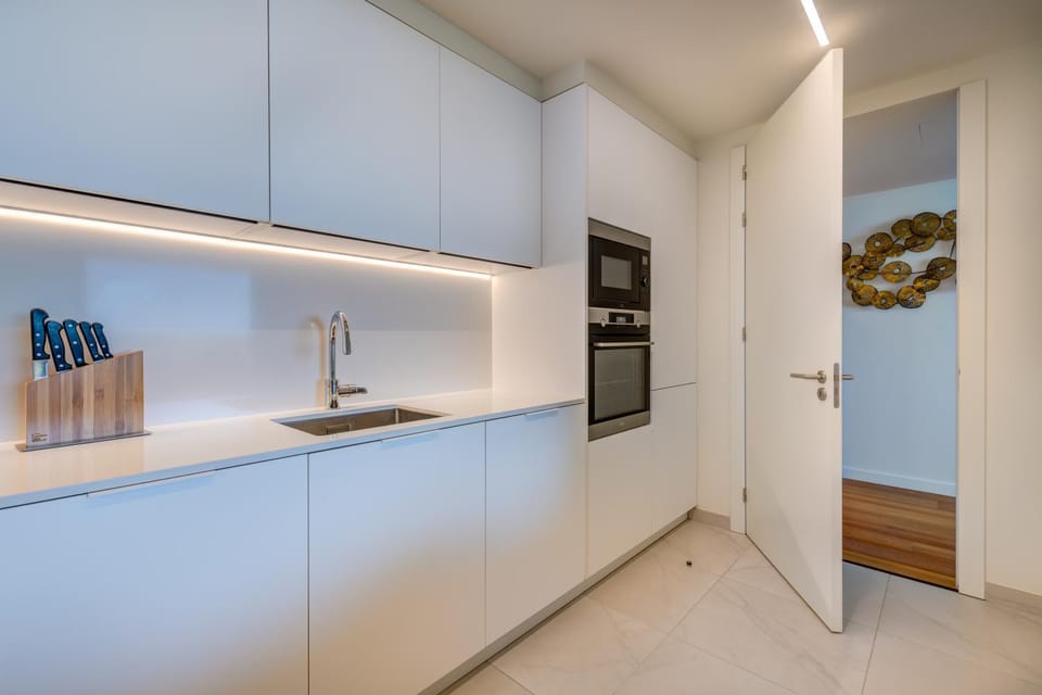 Cond Bayline - Ostra - SPA - GYM - BEACH - POOL - BY BEDZY Apartment in Praia de Armação de Pêra
