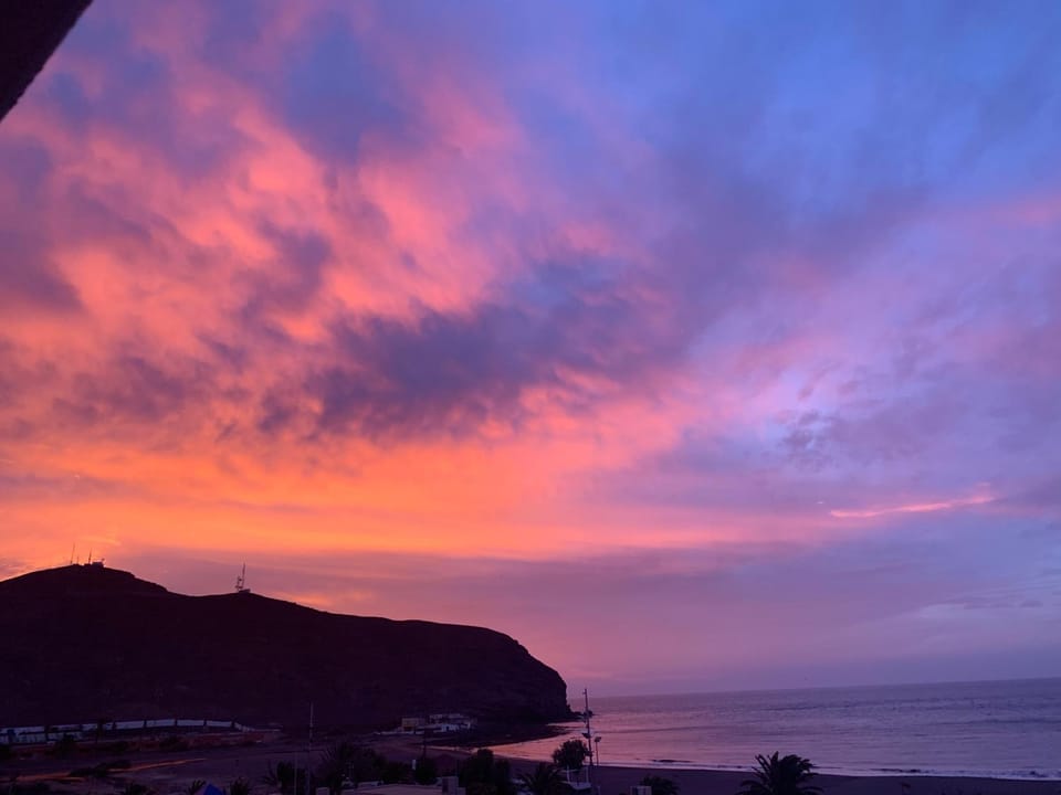 Property building, Nearby landmark, Natural landscape, Mountain view, Sea view, Sunrise, Sunset