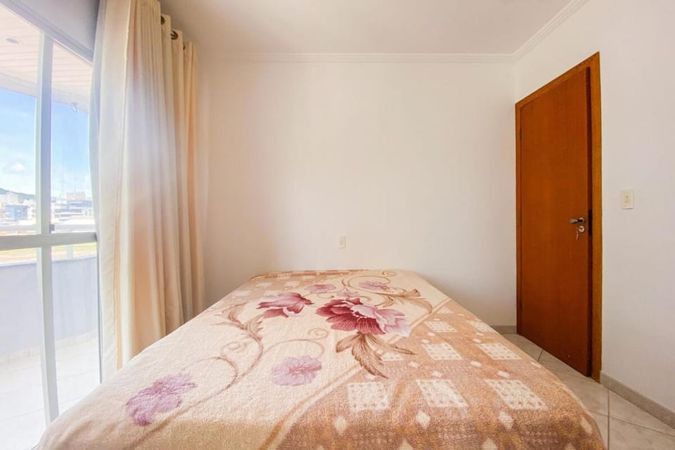 Apartamento com 03 quartos na Praia! 0331 Apartment in Florianopolis