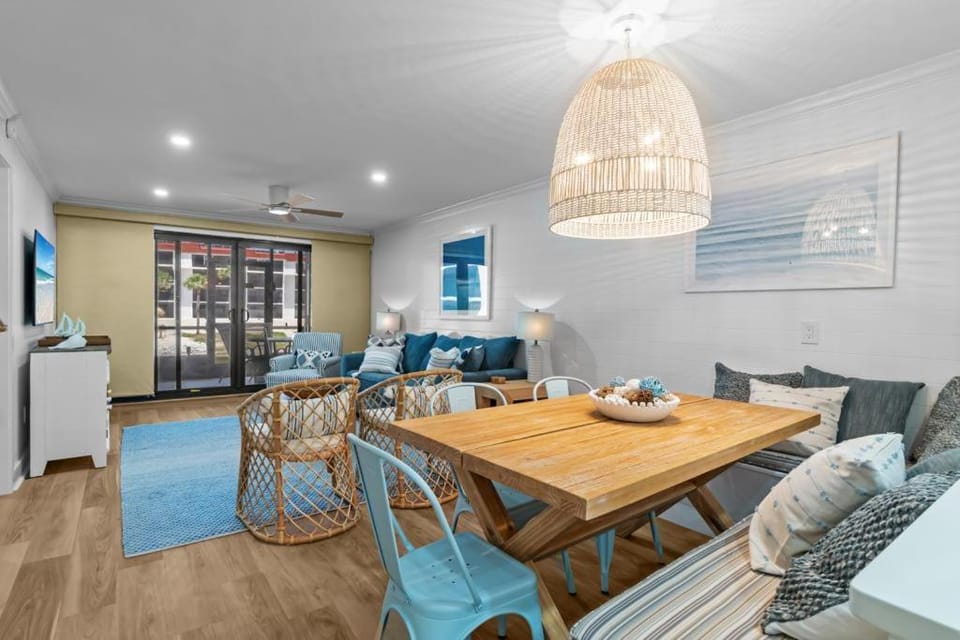 Pointe Santo B2 House in Sanibel Island
