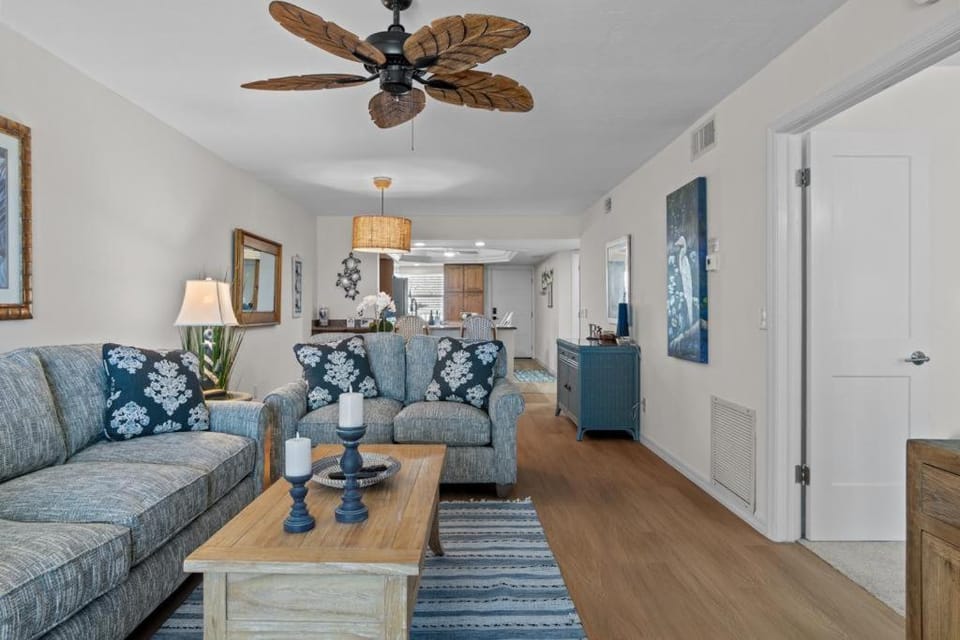 Pointe Santo E35 House in Sanibel Island