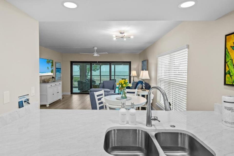 Blue Gulf 102 House in Sanibel Island