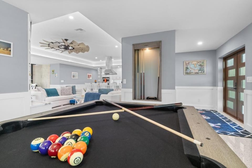 Islandy House in Sanibel Island