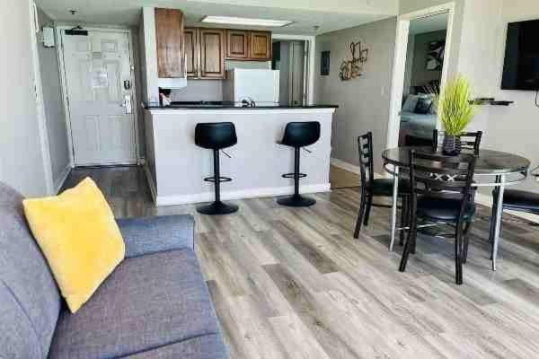 17th Floor 1Br Oceanfront, Dogs OK! 1706 Apartment in Myrtle Beach