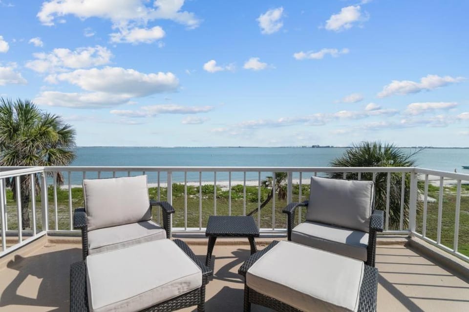 Lighthouse Point 325 House in Sanibel Island