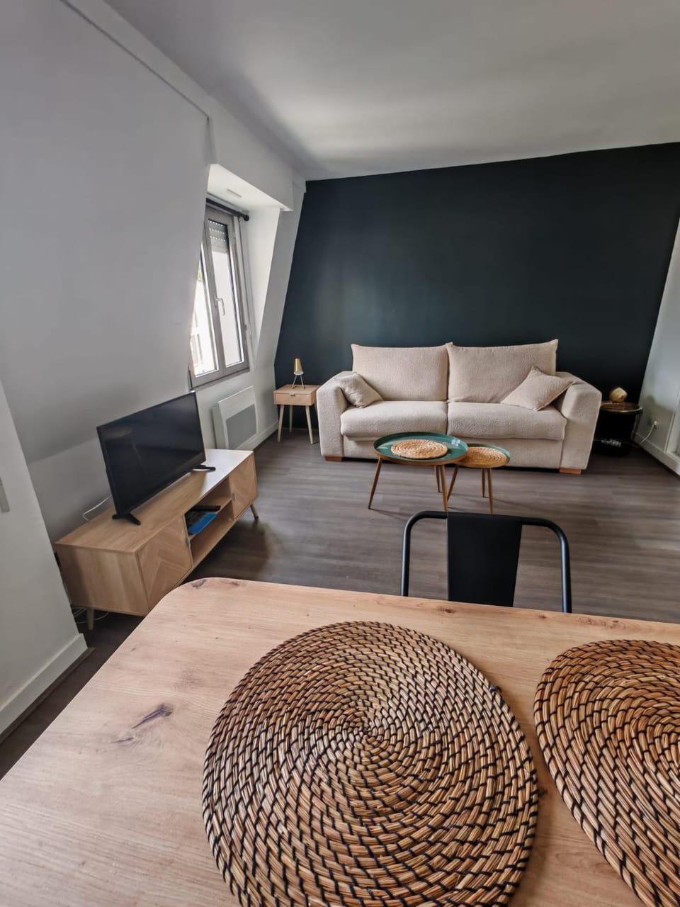 Communal lounge/ TV room, Living room, Seating area