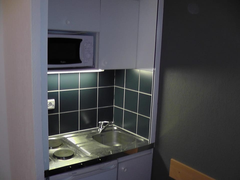 Kitchen or kitchenette, Dining area, Bedroom