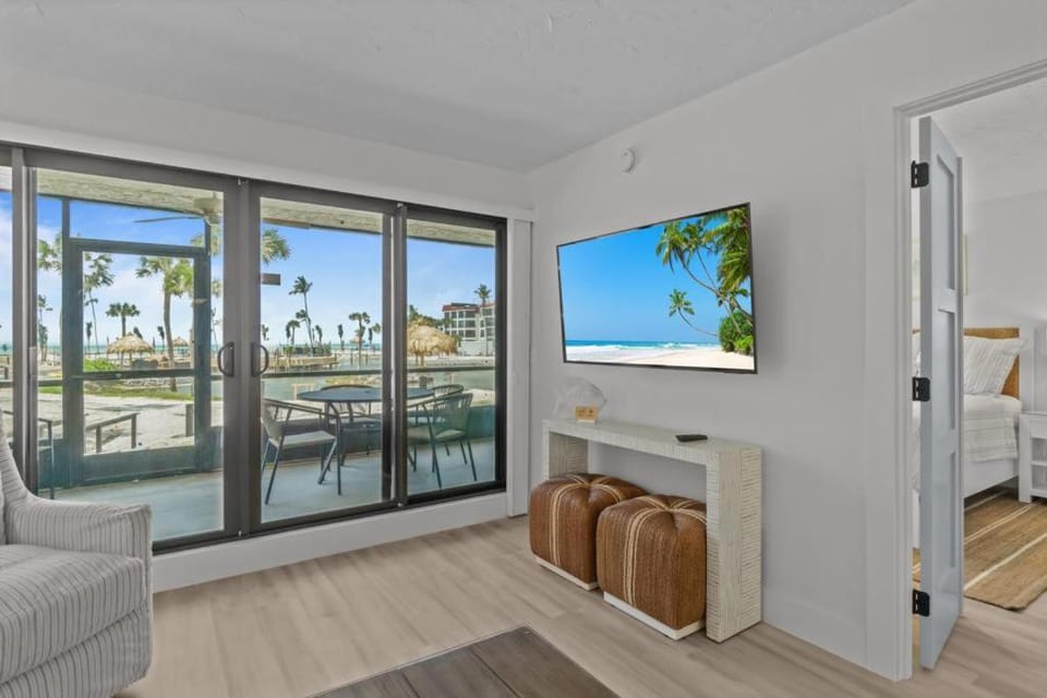 Pointe Santo C1 House in Sanibel Island