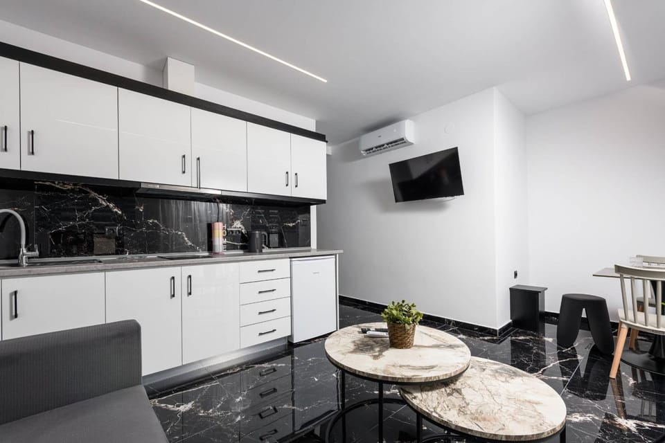 Kitchen or kitchenette, Living room, Dining area