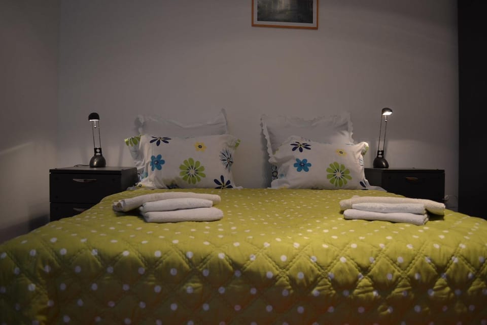Victoria Studio Apartment in Bucharest