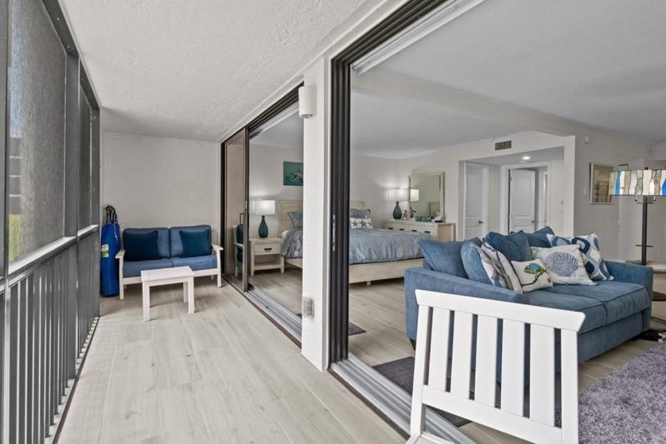 Sundial J101 House in Sanibel Island