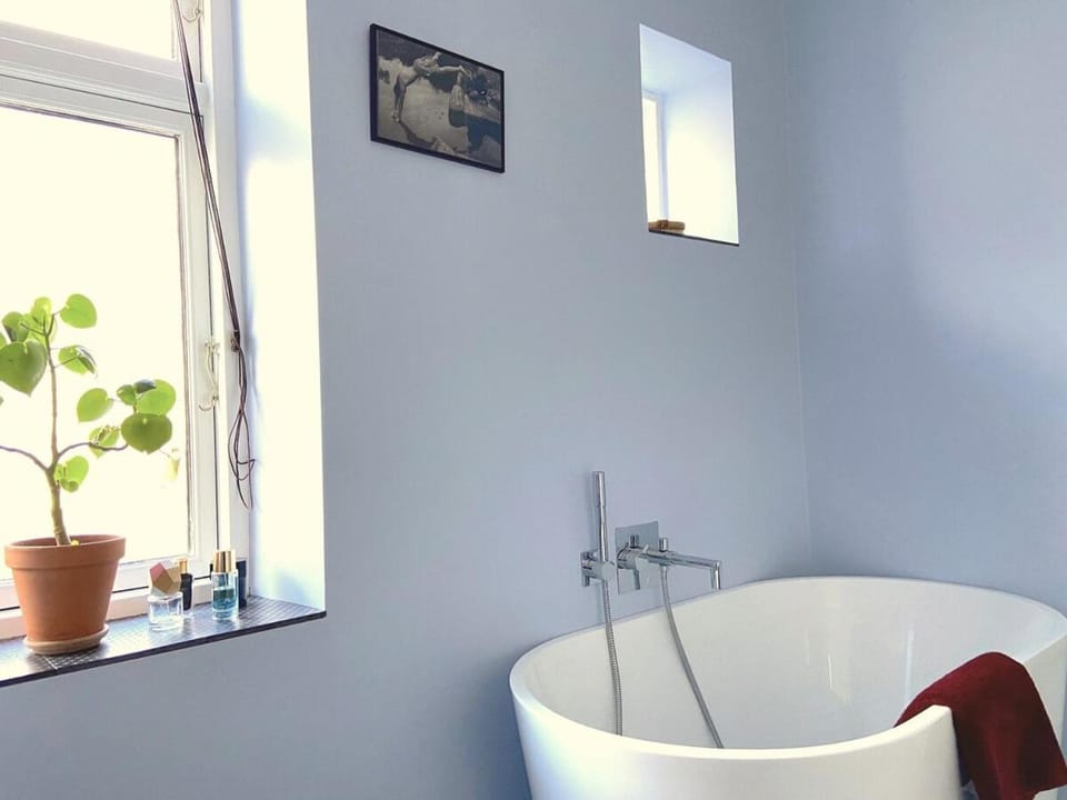 Bathroom, Bath