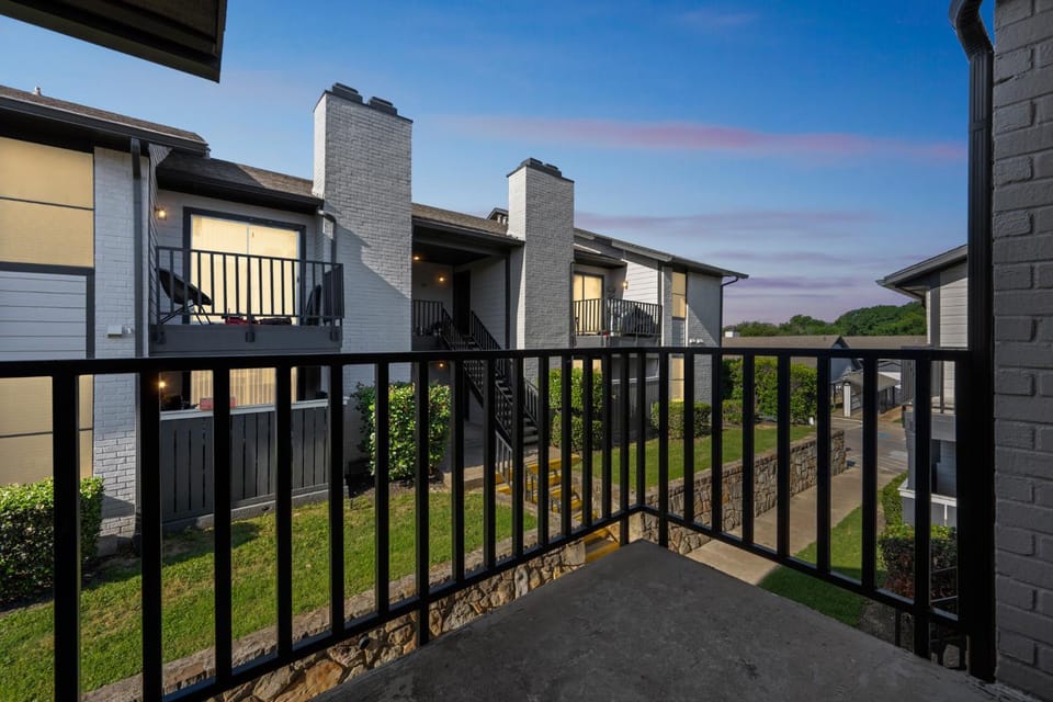 The Chandler 421 I Spacious 1 Bed 1 Bath Apartment in Grand Prairie