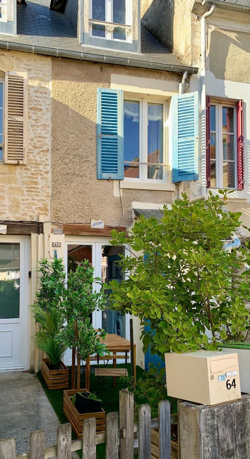 Property building, Patio