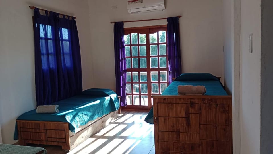 Hostel Lo De Amelia - Solo Mujeres, Only Women Hostel in Puerto Iguazú