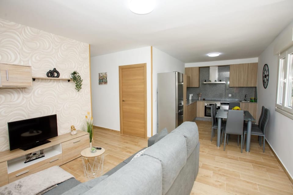 Kitchen or kitchenette, Living room