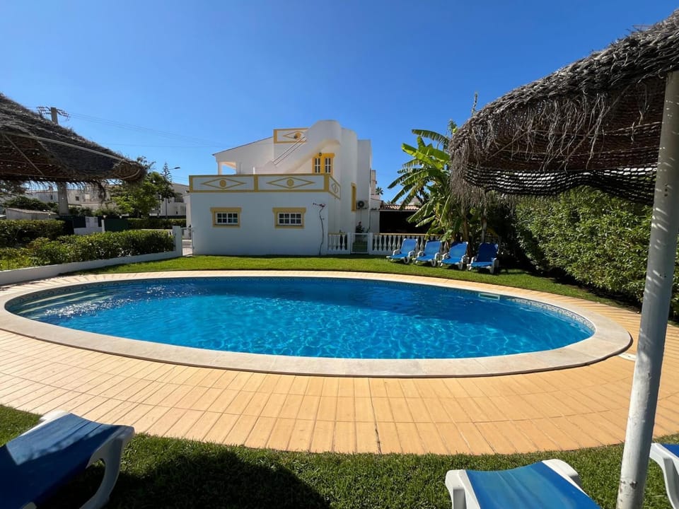 Villa Roja Pé by Dream Villas Algarve Villa in Olhos de Água