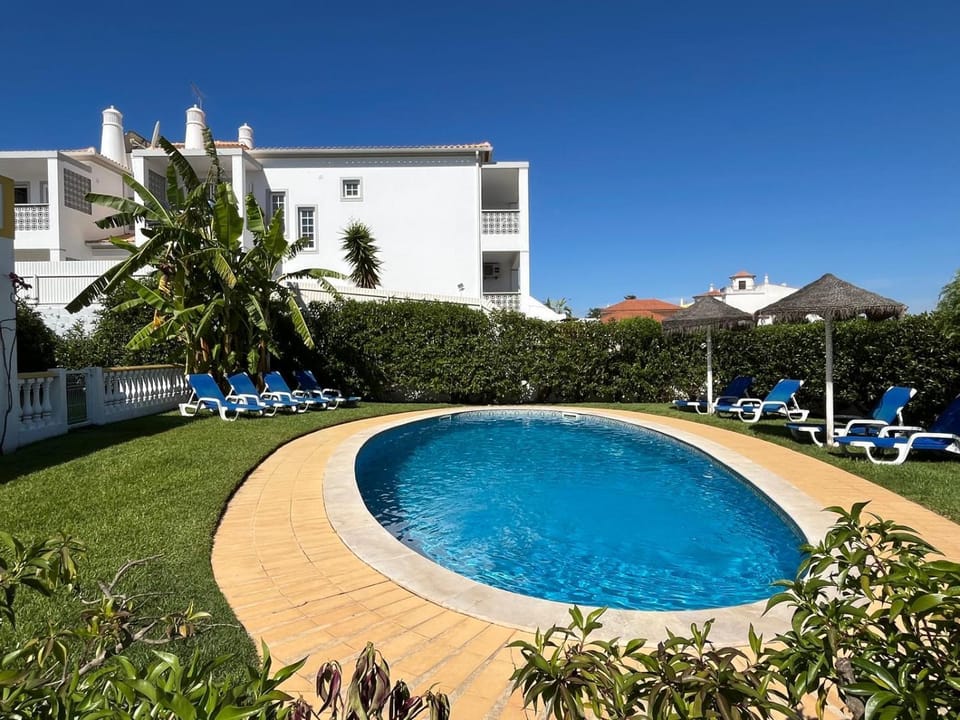 Villa Roja Pé by Dream Villas Algarve Villa in Olhos de Água
