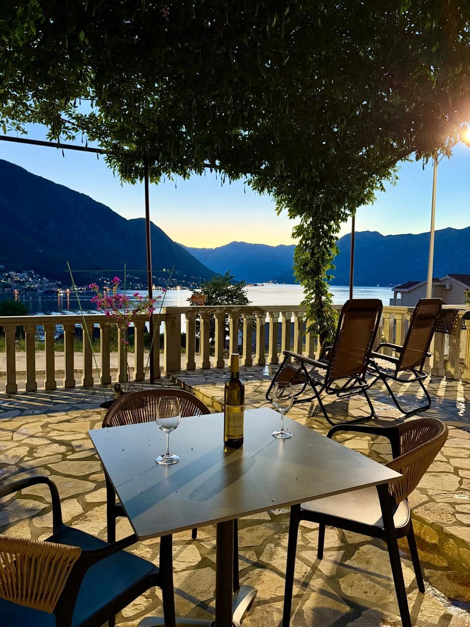 Day, Natural landscape, Balcony/Terrace
