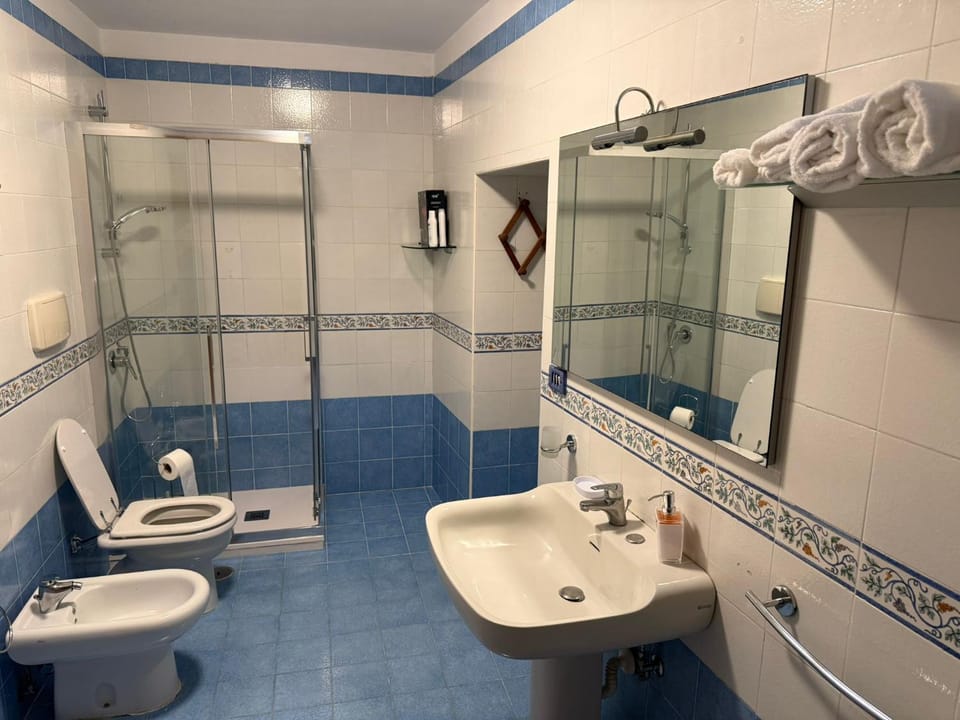 Bathroom, Bath