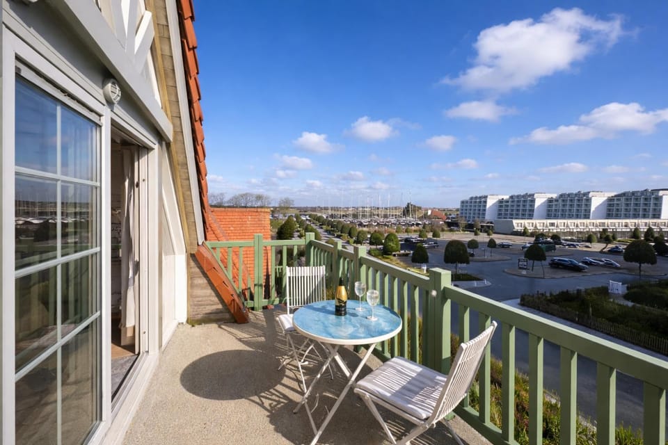 Stylish Norman Apartment in Prime Marina Location with Free Underground Parking Apartment in Koksijde