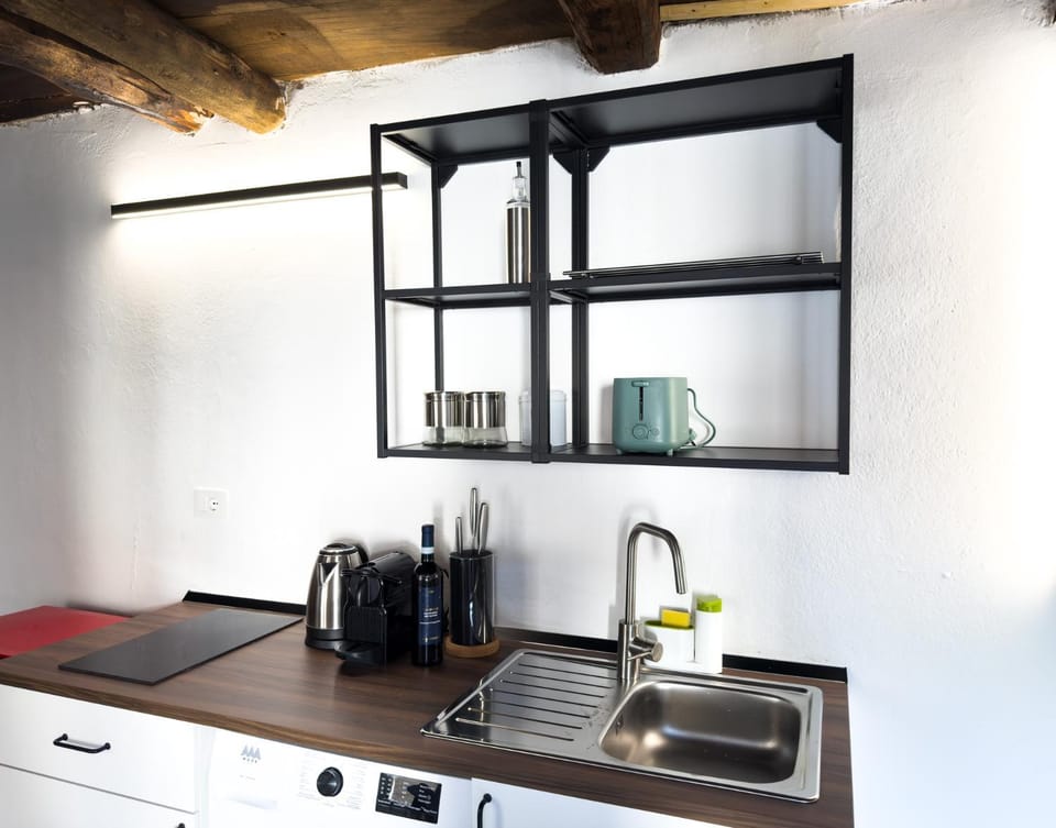 Coffee/tea facilities, Kitchen or kitchenette, pet friendly, stove, toaster