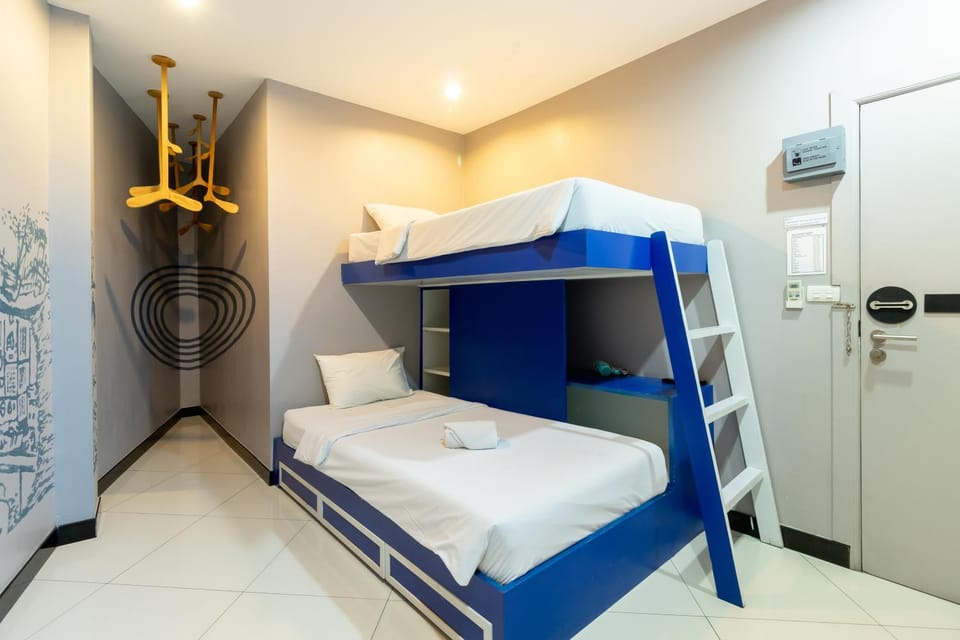 Bed, Bedroom, bunk bed
