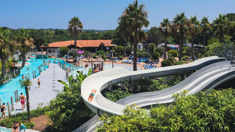 Aqua park, Swimming pool