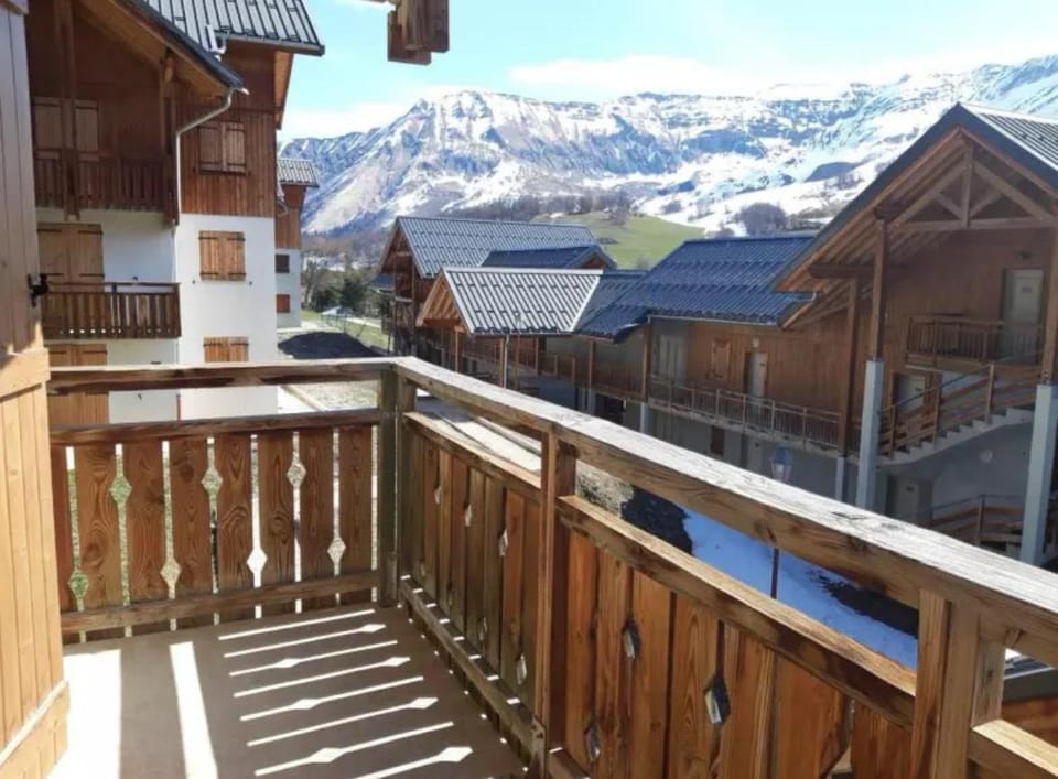 Appartement chalet à la montagne Apartment in Auvergne-Rhône-Alpes