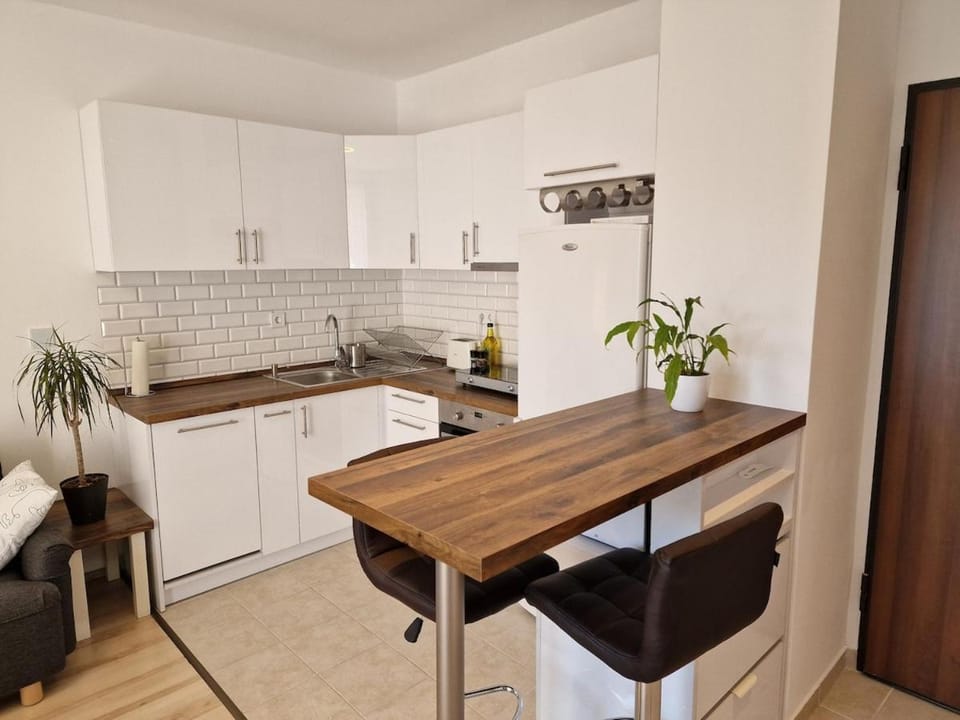 Modern Smart Home Metrodom Park - 20min from center Apartment in Budapest