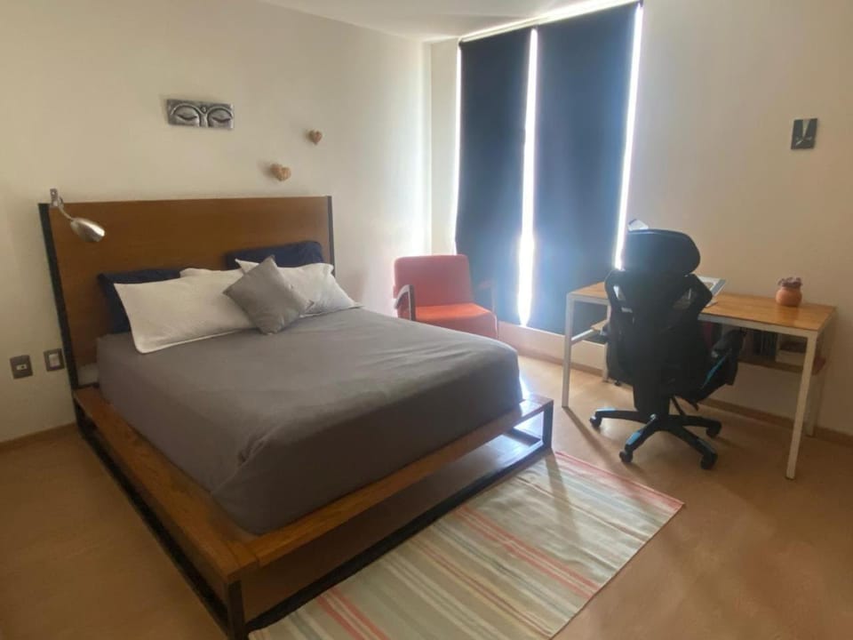 Bed, Photo of the whole room, Seating area, Bedroom