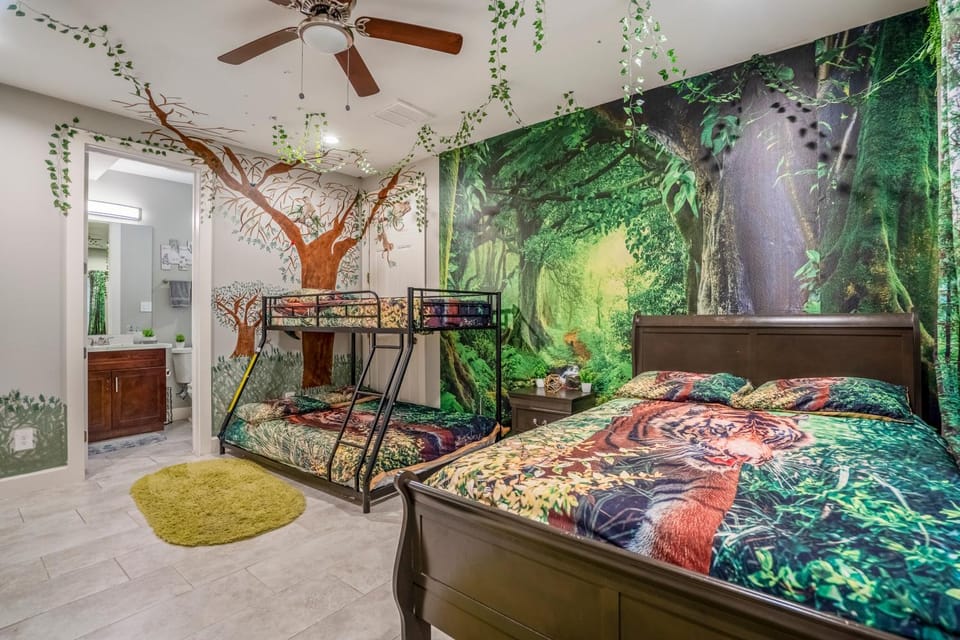 Spacious Luxe Stay , Near DT, MedCtr & NRG, New Apartment in Houston