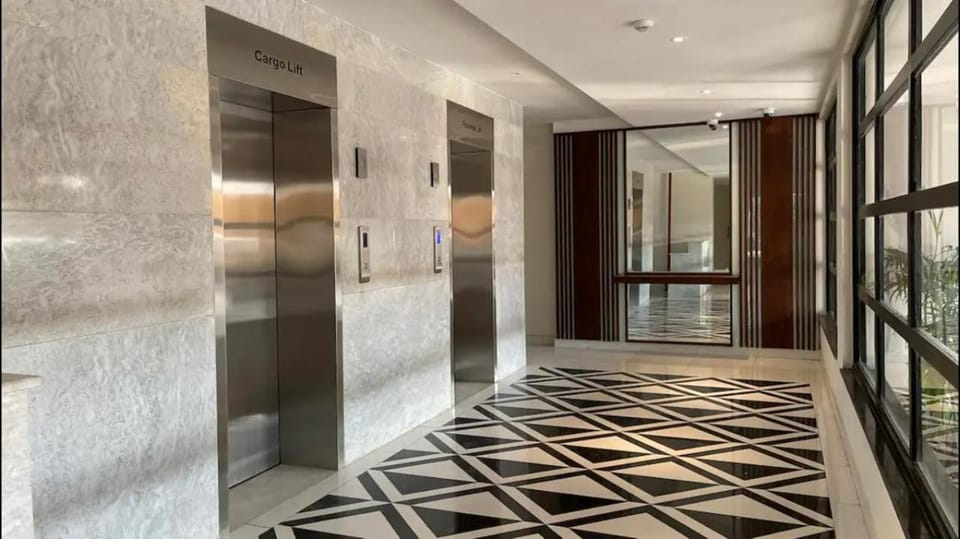 Luxor Apartments & Suites - DVA Apartment in Lahore