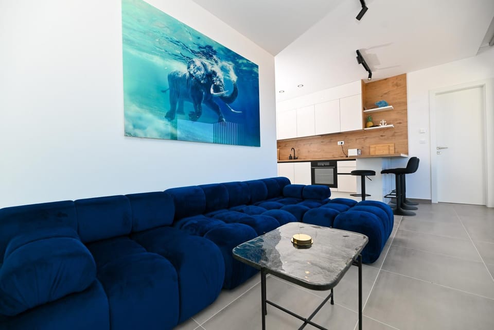Blue Sea & Red Sunset Apartment in Trogir