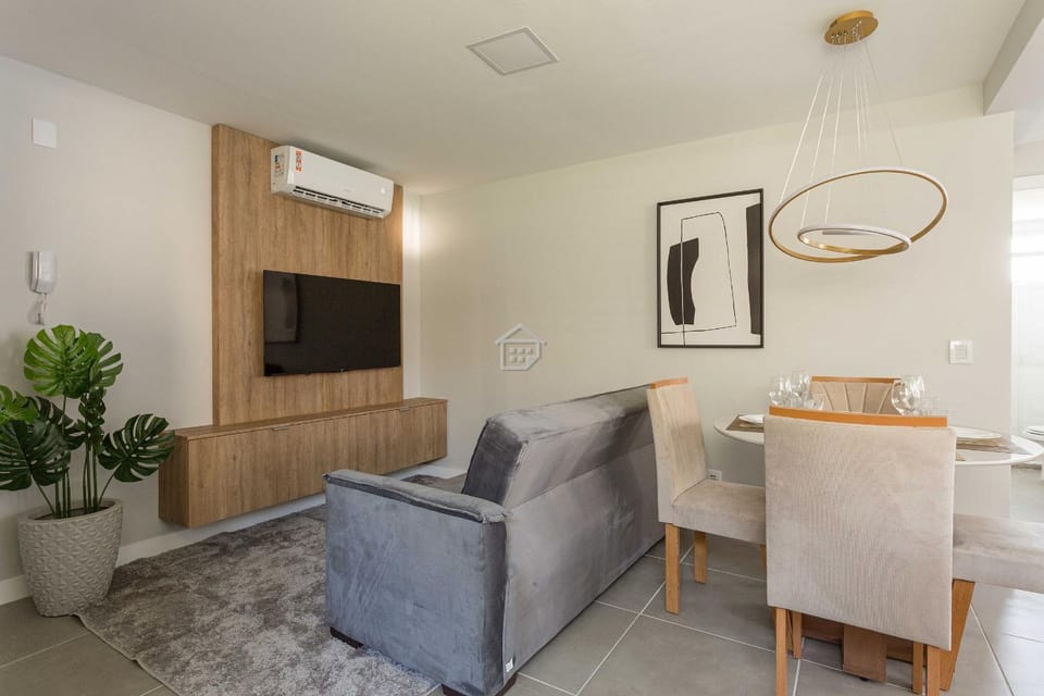TV and multimedia, Living room, Seating area, air conditioner