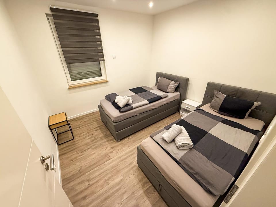 Bed, Living room, Photo of the whole room, Bedroom