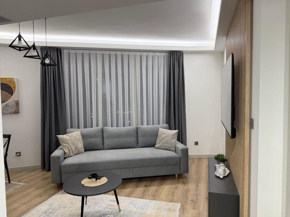 Night, TV and multimedia, View (from property/room), Living room, Seating area