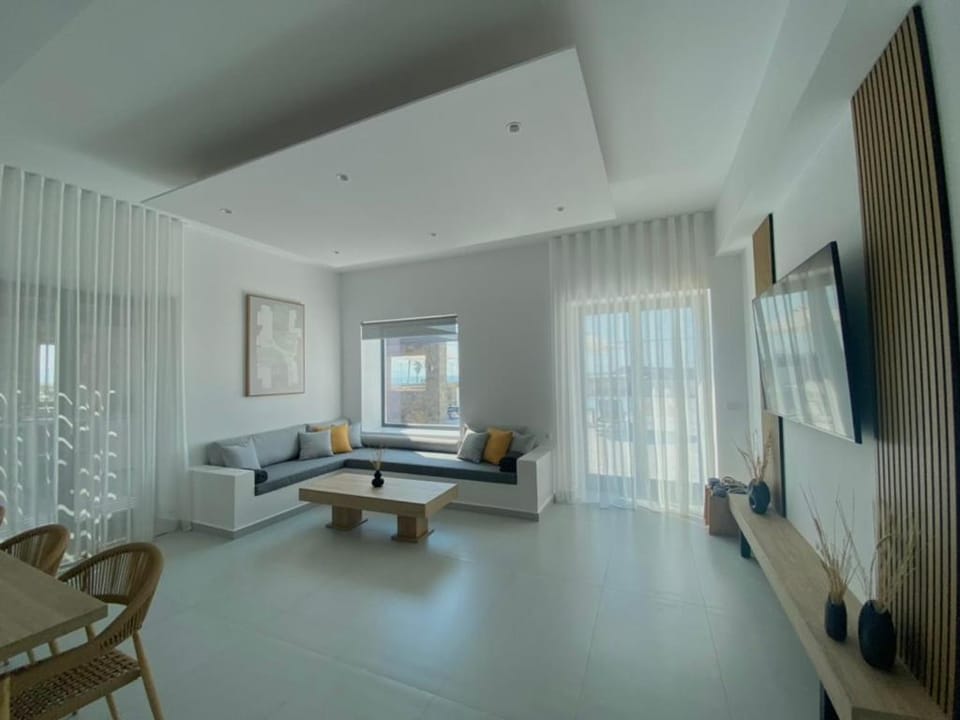 GBR 2 - Golden Beach Residences Villa in Paros, Greece