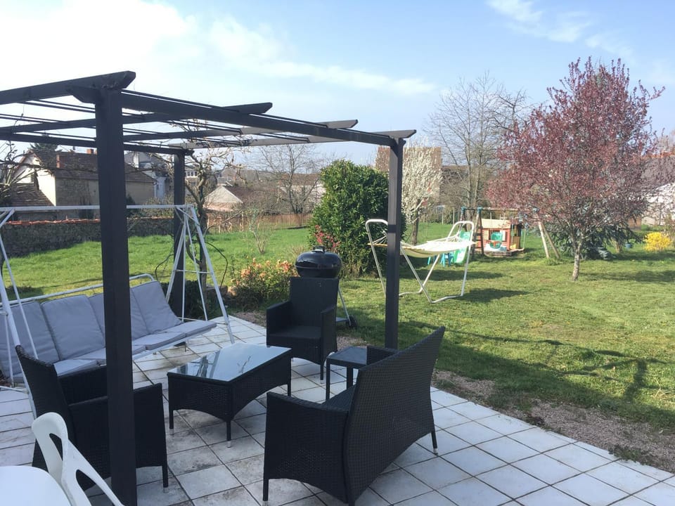 Patio, Garden, Balcony/Terrace