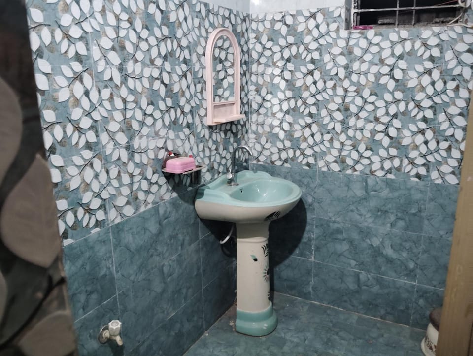 Vardaan Paying Guest House Vacation rental in Uttar Pradesh