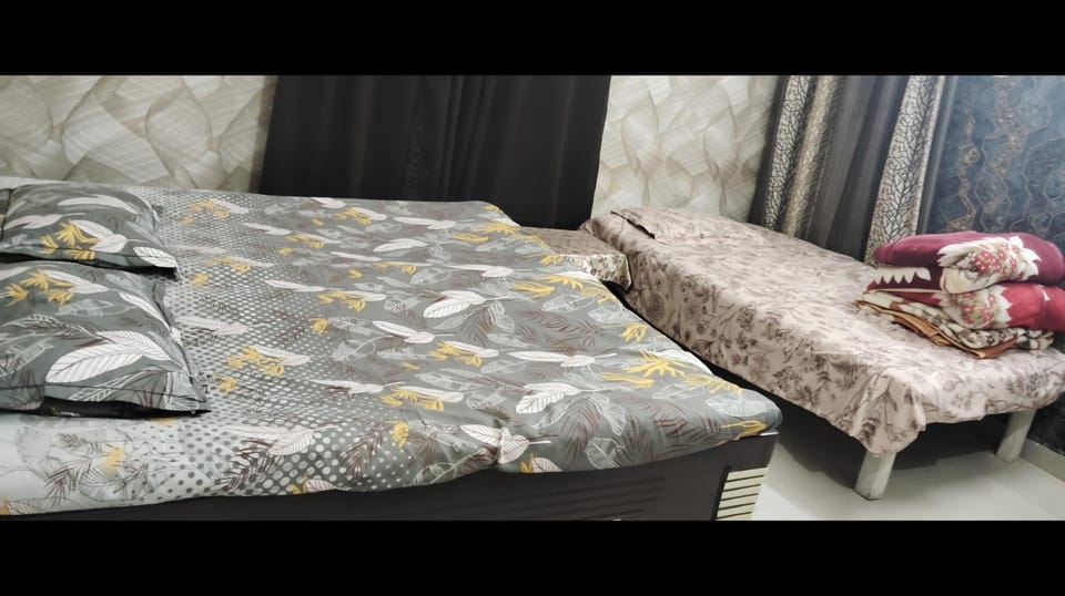 Vardaan Paying Guest House Vacation rental in Uttar Pradesh