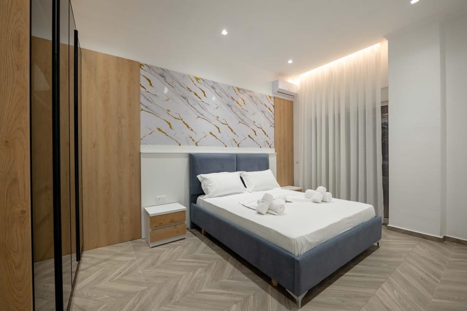Bed, Photo of the whole room, Bedroom, towels, wardrobe