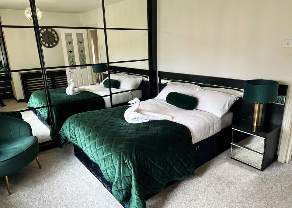 Bed, Bedroom