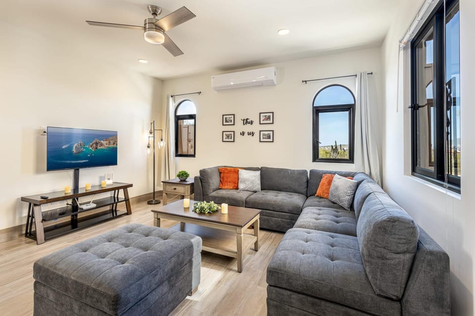 Beautiful Condo at Mavila Gym Pool & More House in Cabo San Lucas