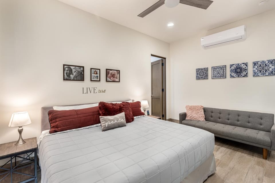 Beautiful Condo at Mavila Gym Pool & More House in Cabo San Lucas